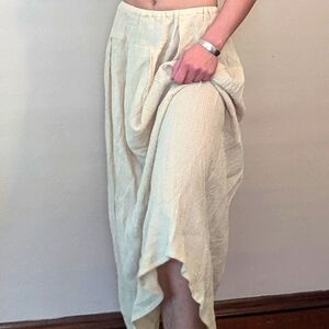 Textured creamy yellow maxi skirt with pockets